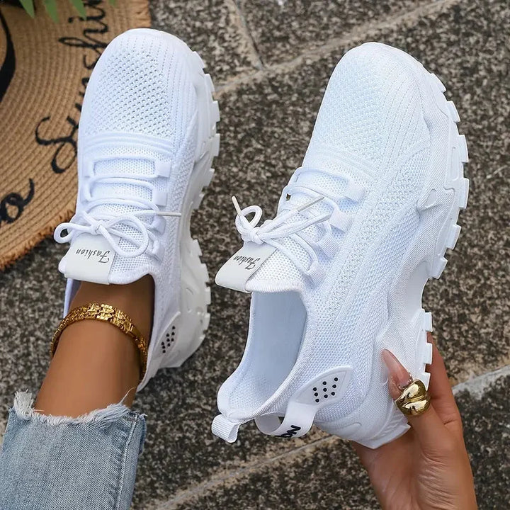 Nora - Supportive Everyday Sneakers