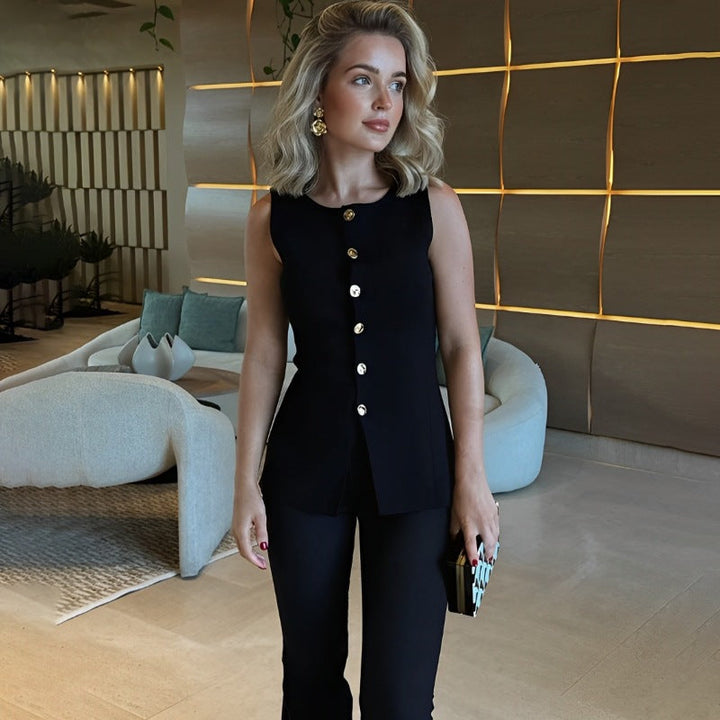 Maisie™ – Sleeveless Peplum Button-Up Women's Blouse