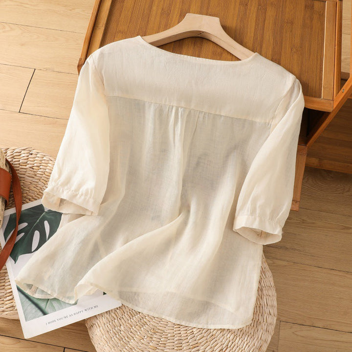 Lottie™ – Embroidered Relaxed Blouse