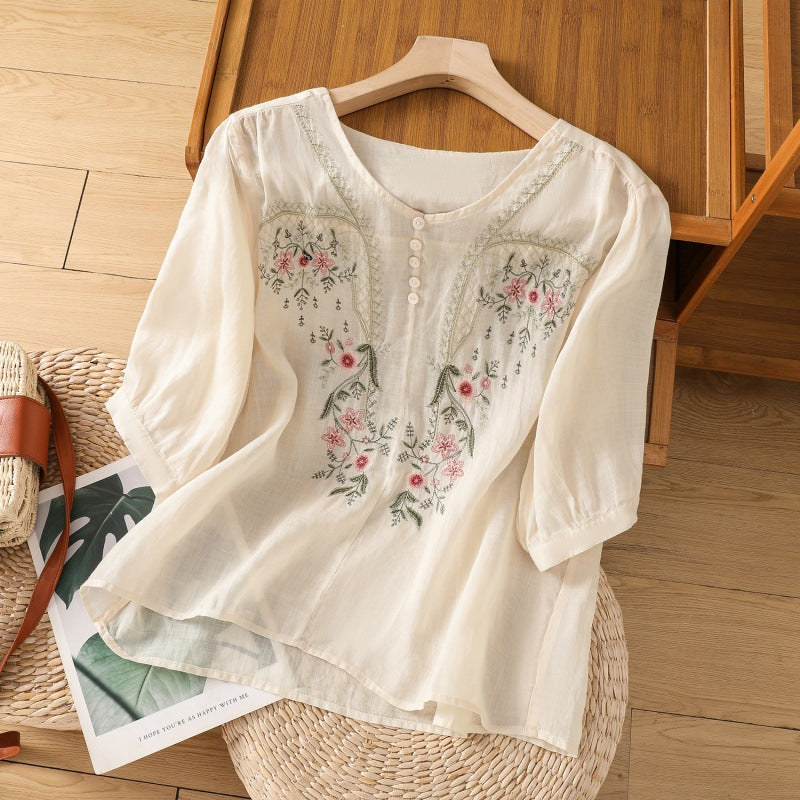 Lottie™ – Embroidered Relaxed Blouse