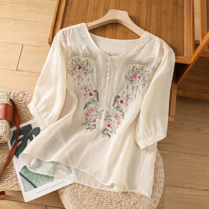 Lottie™ – Embroidered Relaxed Blouse