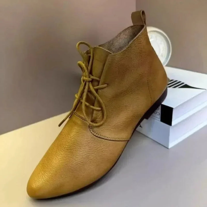Monroe - Chic Lace-Up Boots