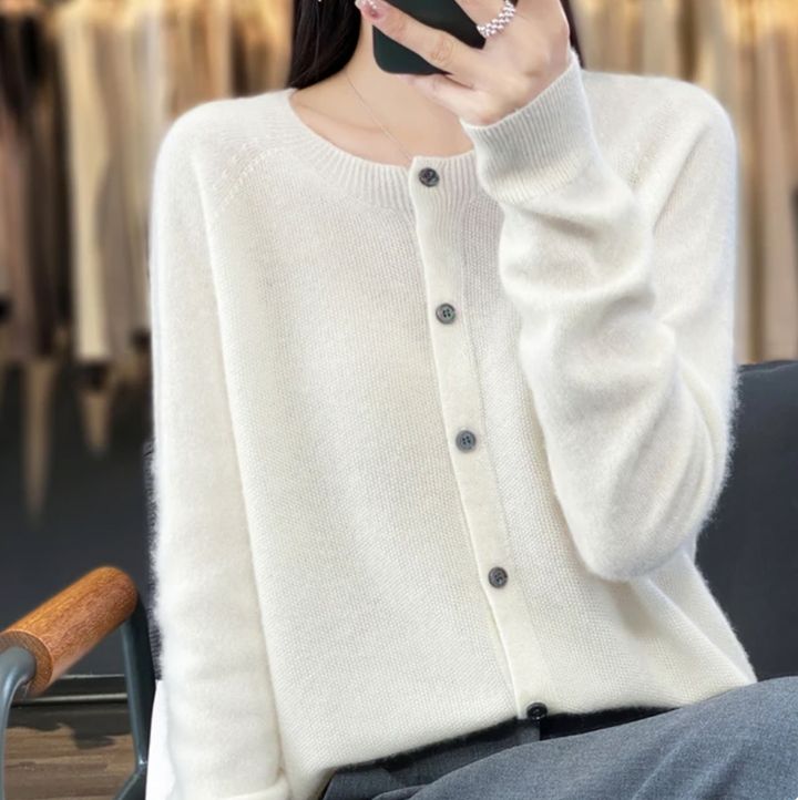 Juliette™ – Wool Knit Long Sleeve Button Cardigan