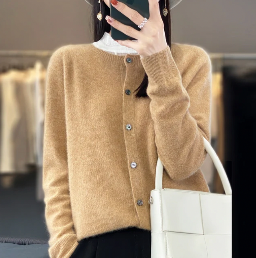 Juliette™ – Wool Knit Long Sleeve Button Cardigan