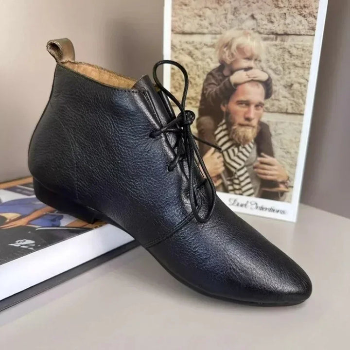 Monroe - Chic Lace-Up Boots