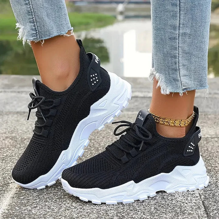 Nora - Supportive Everyday Sneakers