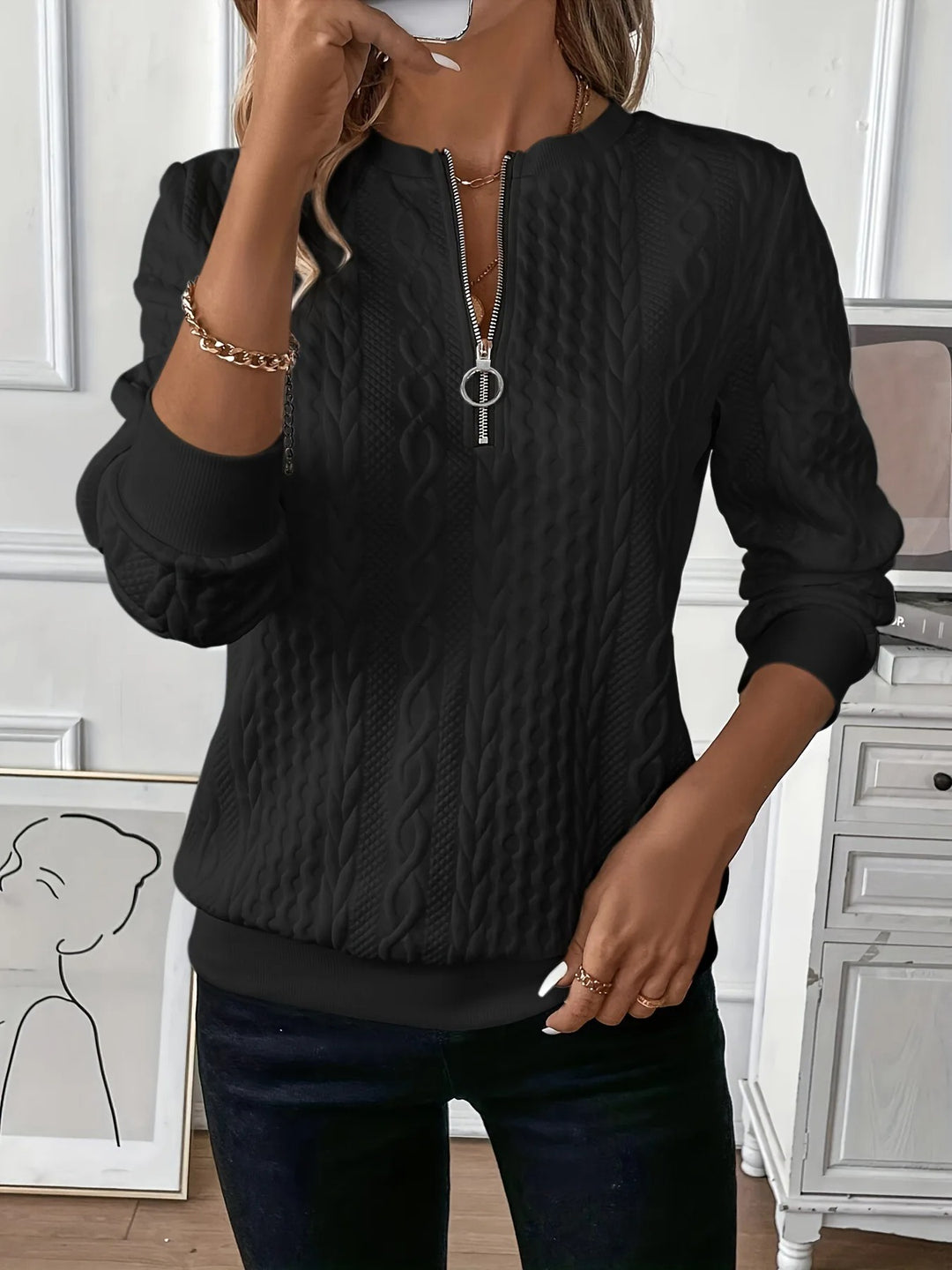 Nelia -Elegant Zip Sweater